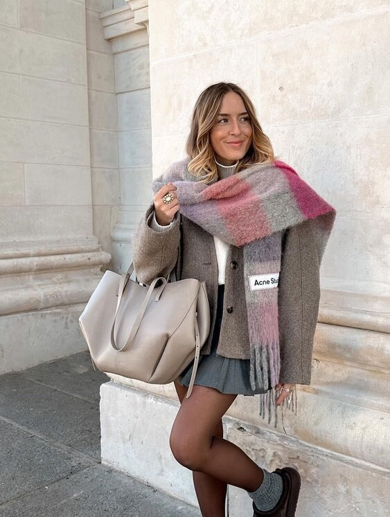 Pernilla – Shaped Tote Bag with Side Gathering