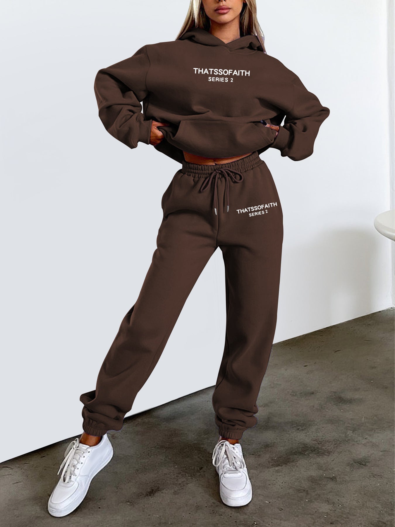 Brown / S