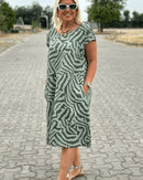 Nelia™ | Summer Dress with Round Neckline and Beautiful Print