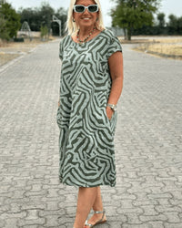 Nelia™ | Summer Dress with Round Neckline and Beautiful Print