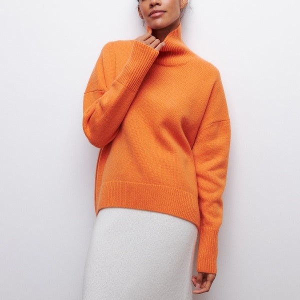 Avery - Cozy High Neck Sweater