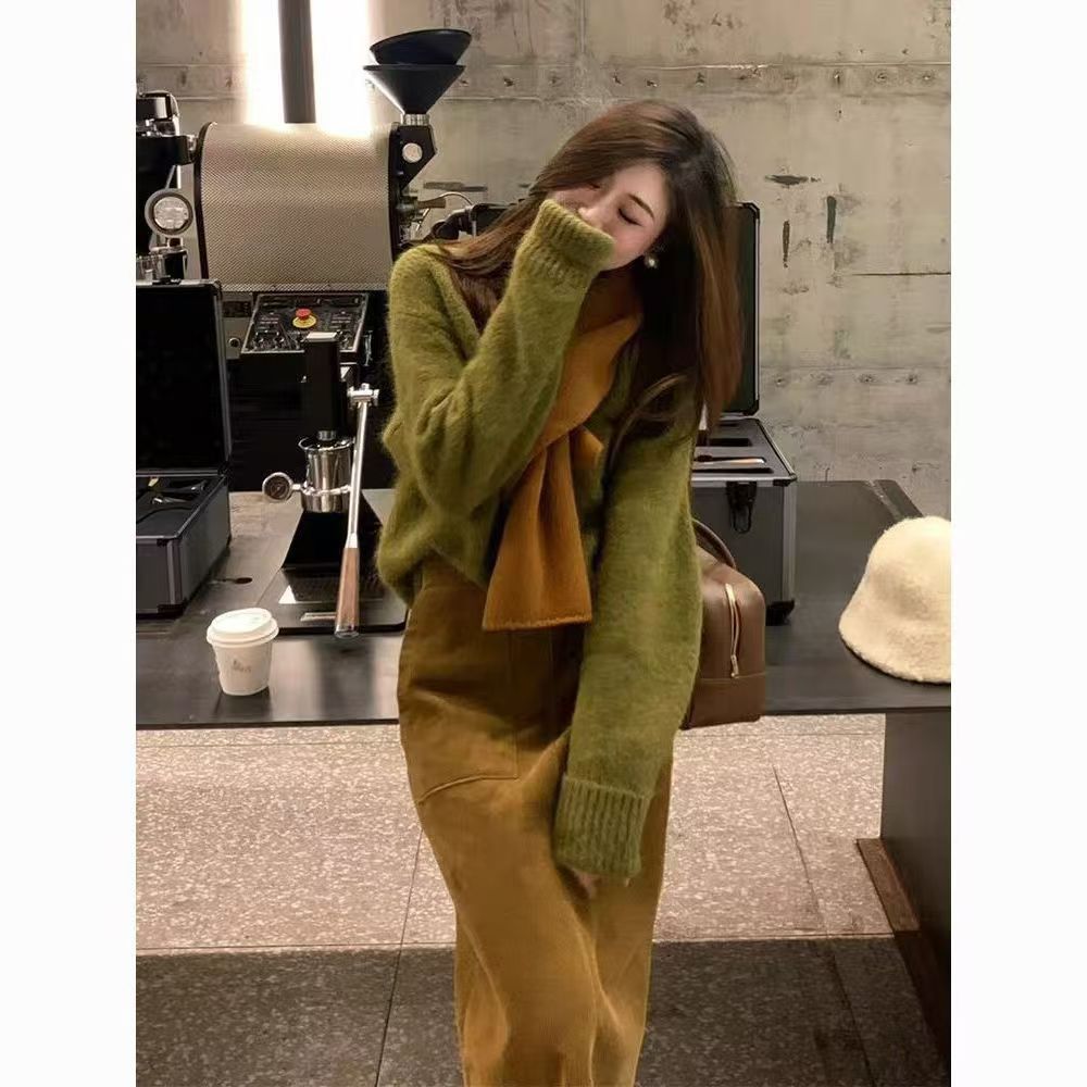 EMILY | COZY PULLNECK SWEATER